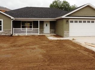 104 Quartz Ct, Saint Robert, MO 65584
