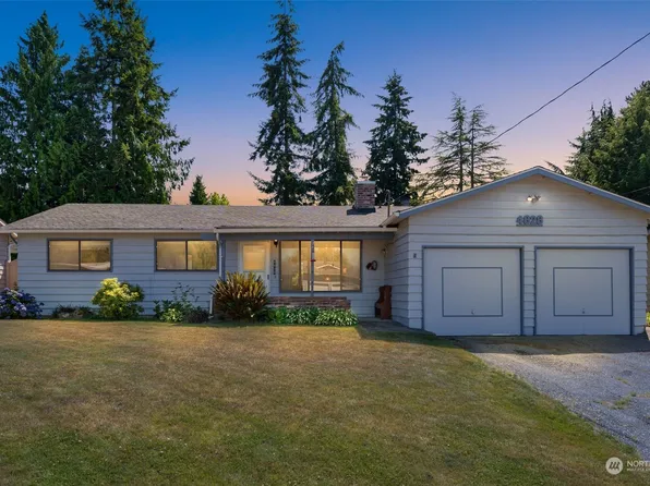 4828 185th Place SW, Lynnwood, WA 98037
