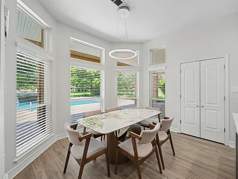 60 La Jolla Cir — Photo 10
