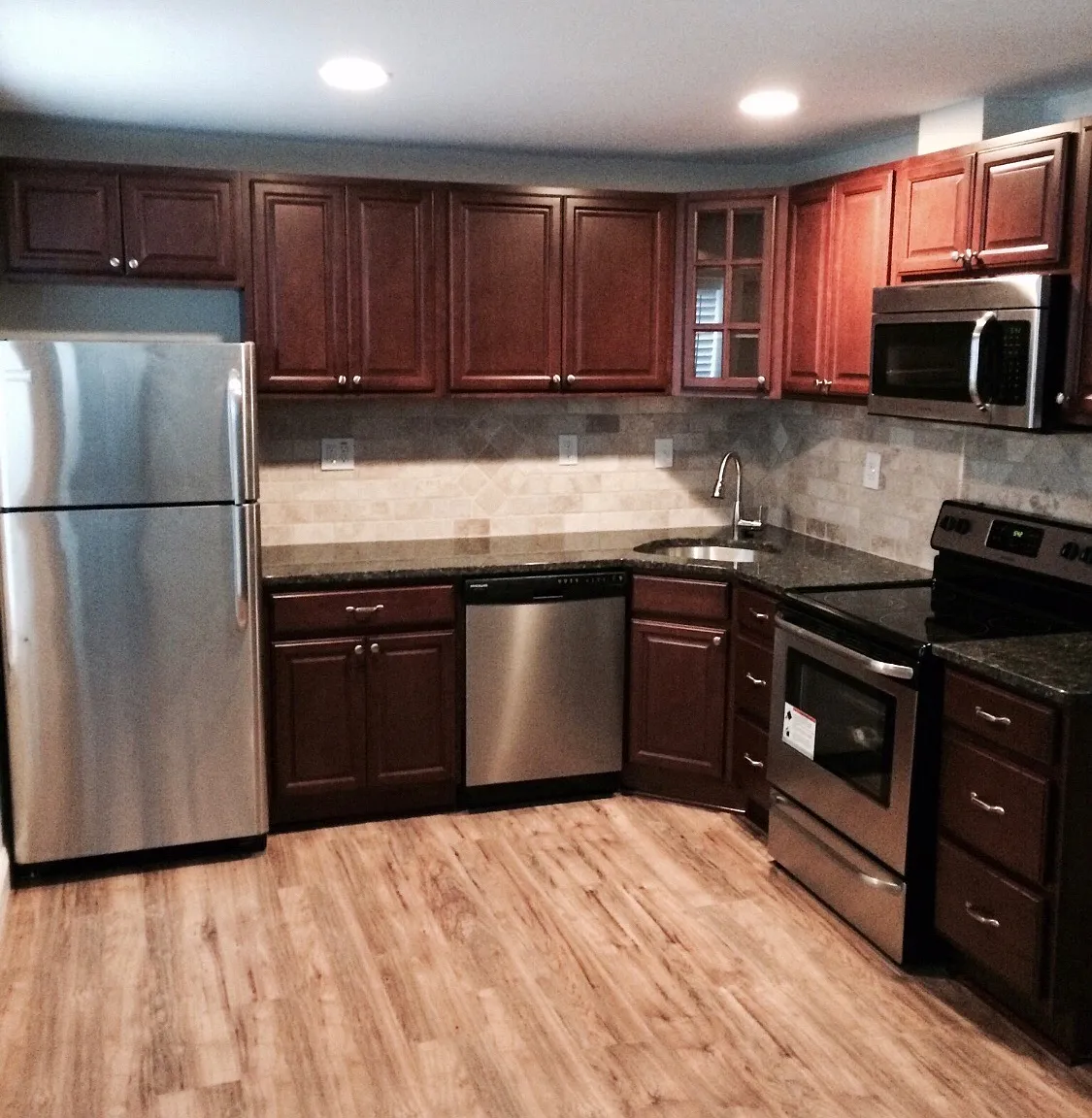 Pembroke Apartments — Photo 1