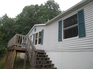 126 Floyd St, Cedar Bluff, VA 24609