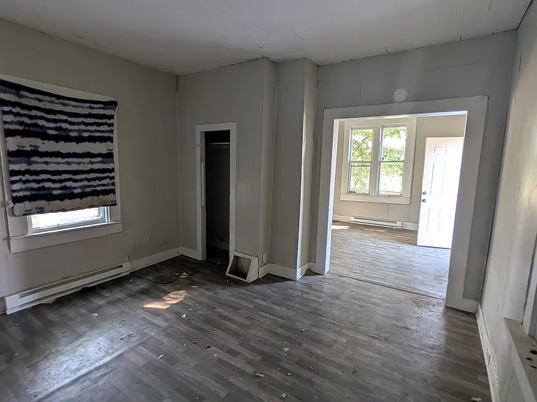 2710 W Antoinette St — Photo 4