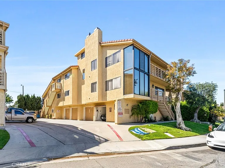 16771 Moody Cir #B — Photo 1