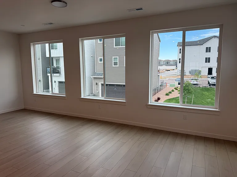 10748 Lewanee Point — Photo 1