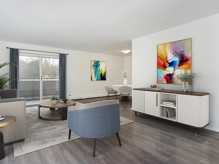 366 Oxford St W — Photo 6
