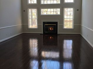 105 Inverness Dr, Moorestown, NJ 08057