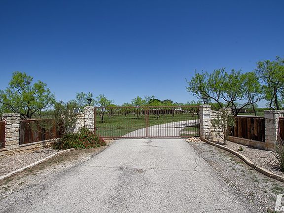 2nd image of 5444 Mesquitewood Dr