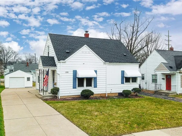 2585 26th St, Cuyahoga Falls, OH 44223