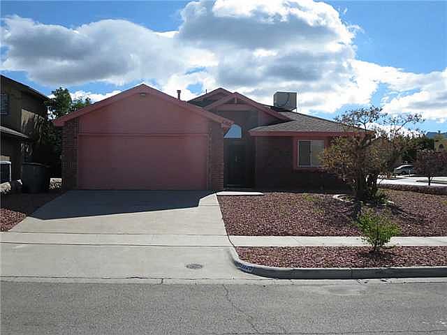 1st image of 1100 Feather Hawk Dr