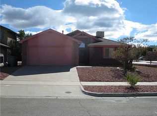 1100 Feather Hawk Dr, El Paso, TX 79912