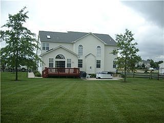 2nd image of 300 Marquis Ct