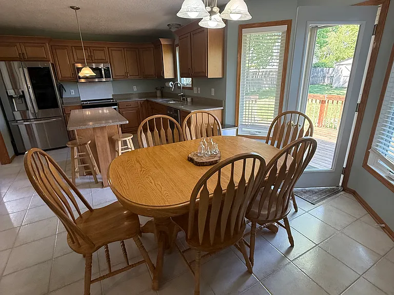 14903 Rosewood Dr — Photo 6