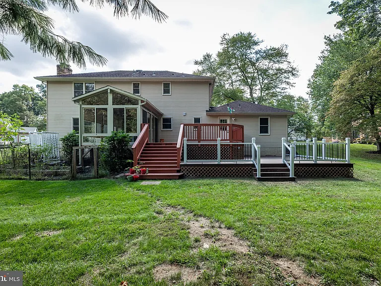 35 Nathalie Ct — Photo 38