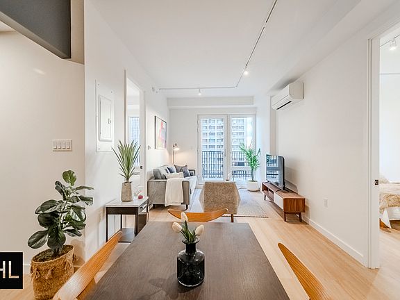 2nd image of 931 Carroll St #1015