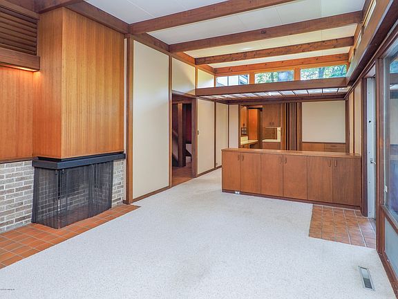 2906 Memory Lane-103