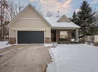 1121 Morningside Dr, Marshall, MI 49068