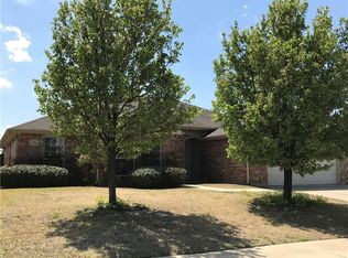 1322 Delaware Dr, Midlothian, TX 76065