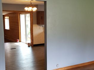 330 Arnold Rd, East Peoria, IL 61611