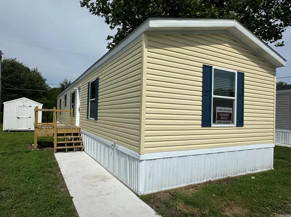 404 Mallard Dr, Demotte, IN 46310