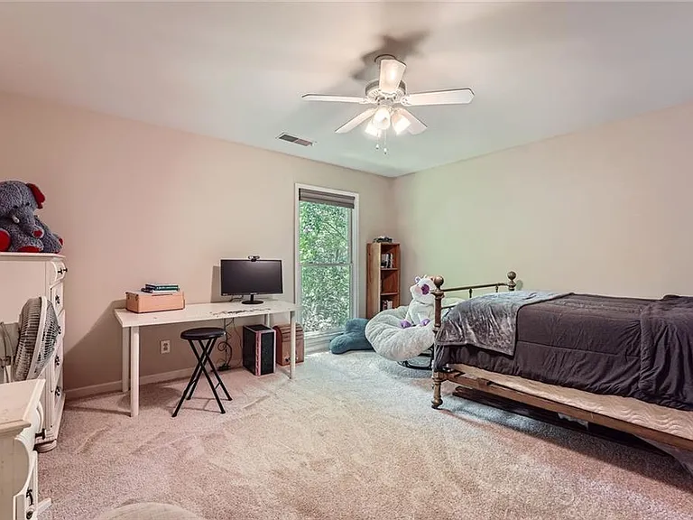 110 Boulder Dr — Photo 25