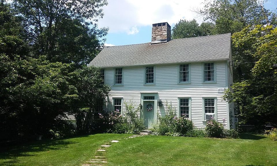 Expansive Front Yard