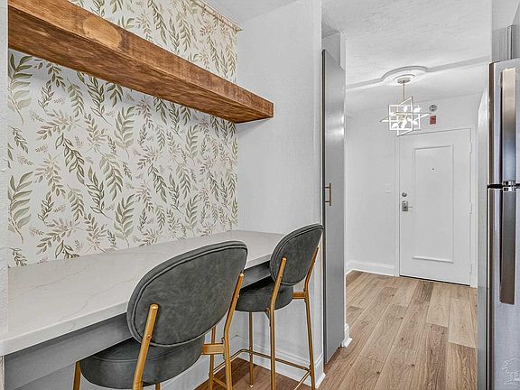 3rd image of 224 E Garden St APT 251