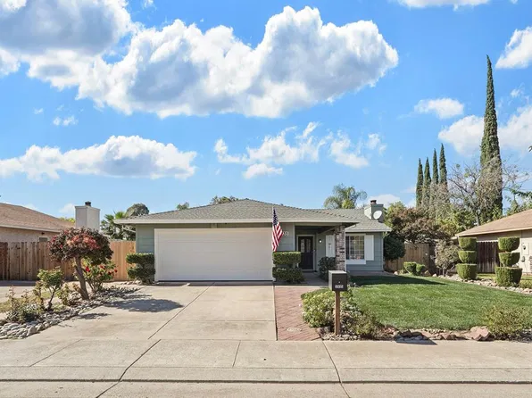1035 Almond Blossom Dr, Tracy, CA 95376