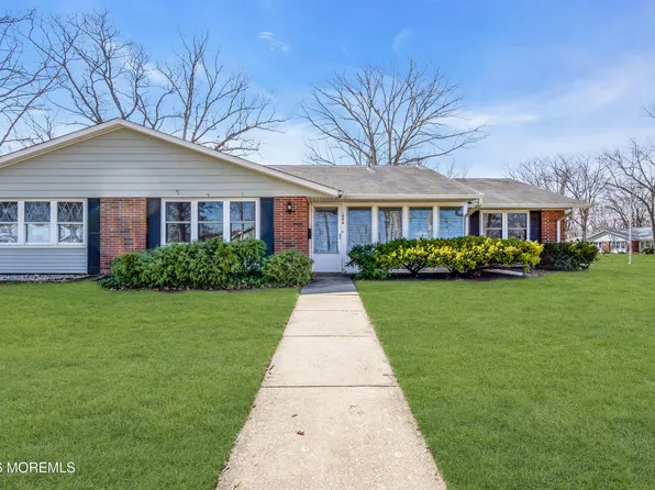 180 Sterling Court #B, Lakewood, NJ 08701