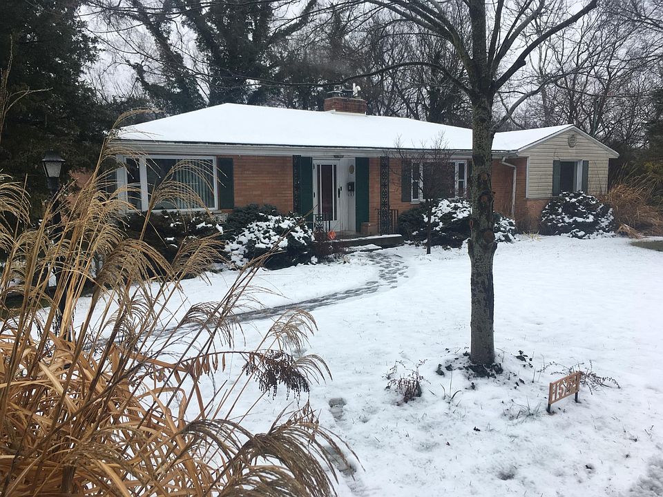 1st image of 1572 Stanford Dr