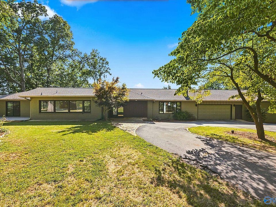 1st image of 3106 Rowe Dr SE