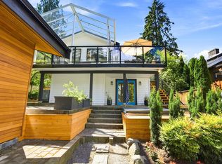 1942 Banbury Rd, North Vancouver, BC V7G 1W5