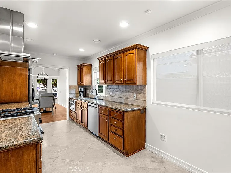 412 Evening Star Ln — Photo 8