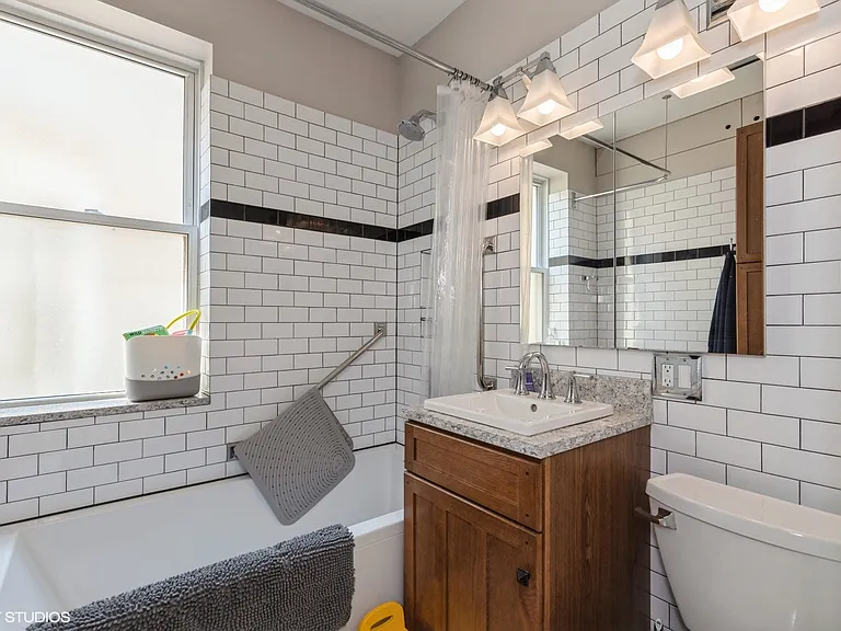 5230 N Wayne Ave #1 — Photo 9