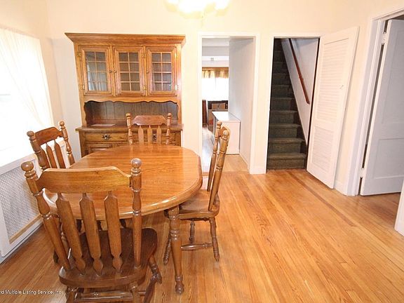 3rd image of 54 Arlington Ave
