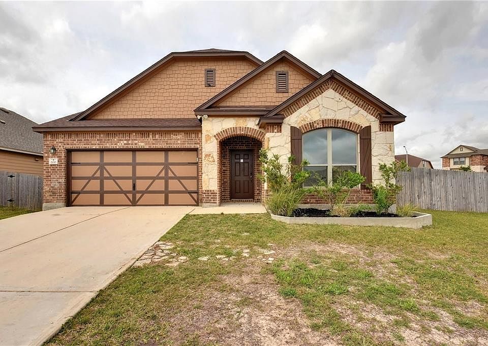 1st image of 200 Connor Elkins Dr