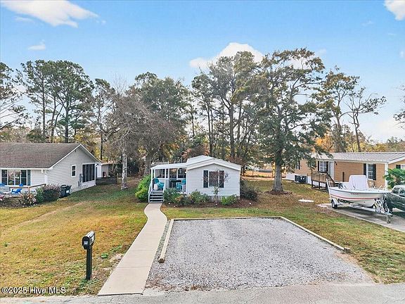 5th image of 820 Dogwood Drive