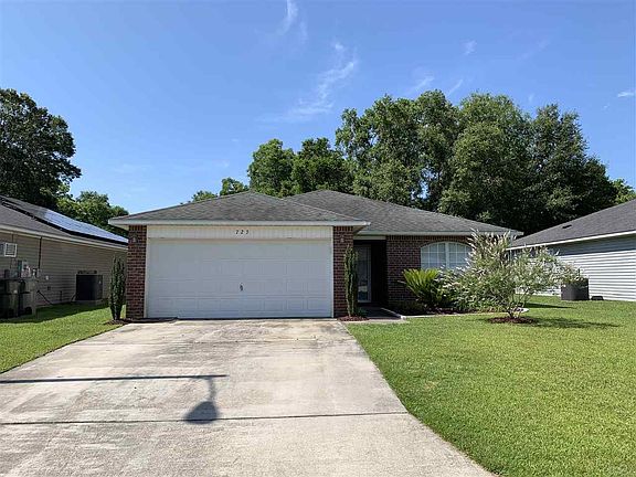 3rd image of 723 Forgotten Creek Ln