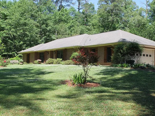 932 White Rd, Florence, MS 39073