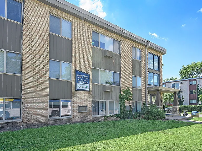 Marcy Park Student Housing Co-op — Photo 16