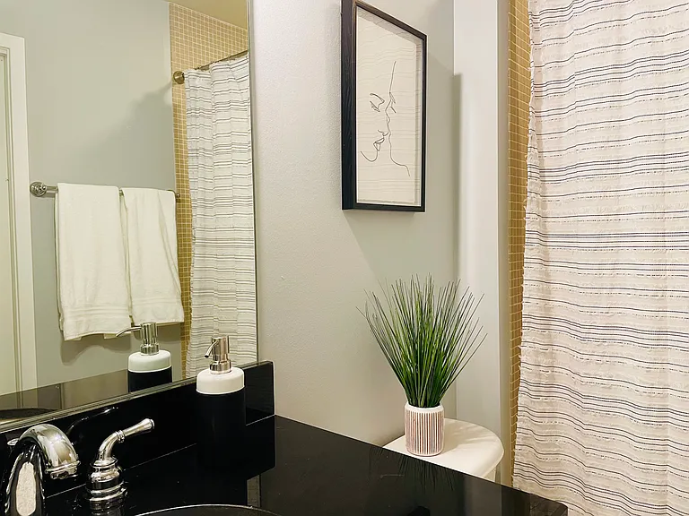 525 E Jackson St #706 — Photo 29