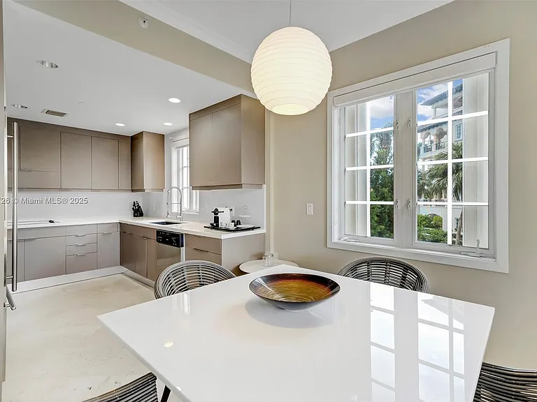 19227 Fisher Island Dr #19227 — Photo 12