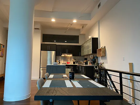 Rented by REAL New York | media 21