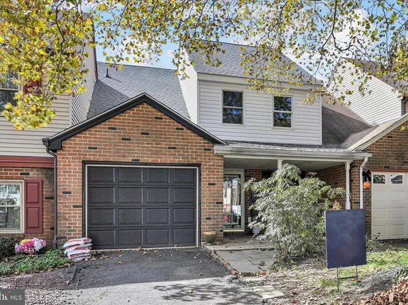 45 Princeton Ct, Langhorne, PA 19047