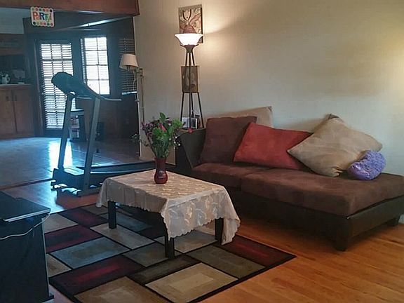 4th image of 8110 Bob White Dr
