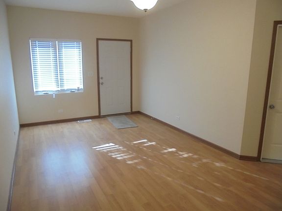 5th image of 8654 S 85th Ct #8654