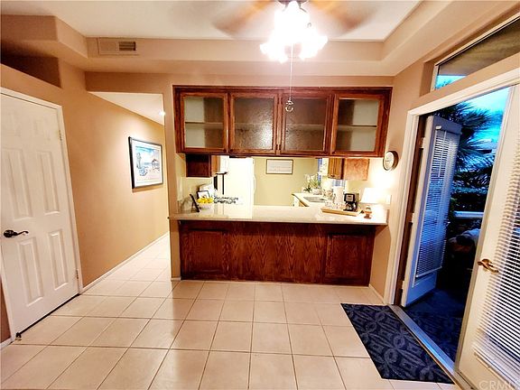 4th image of 3535 Cameo Dr Unit 114