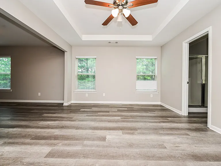 4325 Comfort Trl — Photo 4