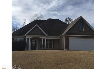 127 Copper Creek Dr, Lagrange, GA 30240