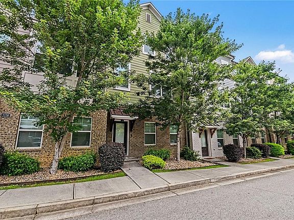2nd image of 2178 Colvin Ct