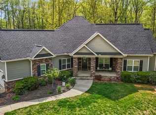 4036 Mackenzie Dr, Haw River, NC 27258
